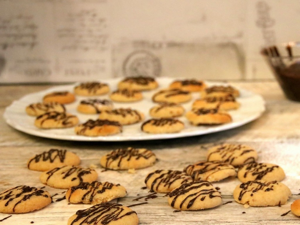 Canadian Peanut Butter Cookies1