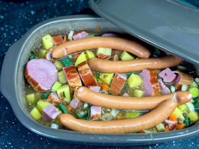 Linsensuppe aus dem Ofenmeister